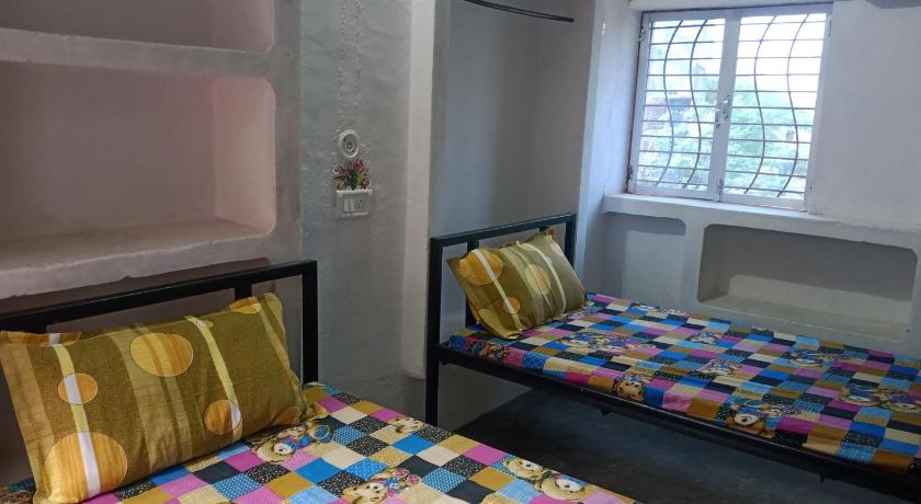 Prashanti Guest House - Tap to explore photos