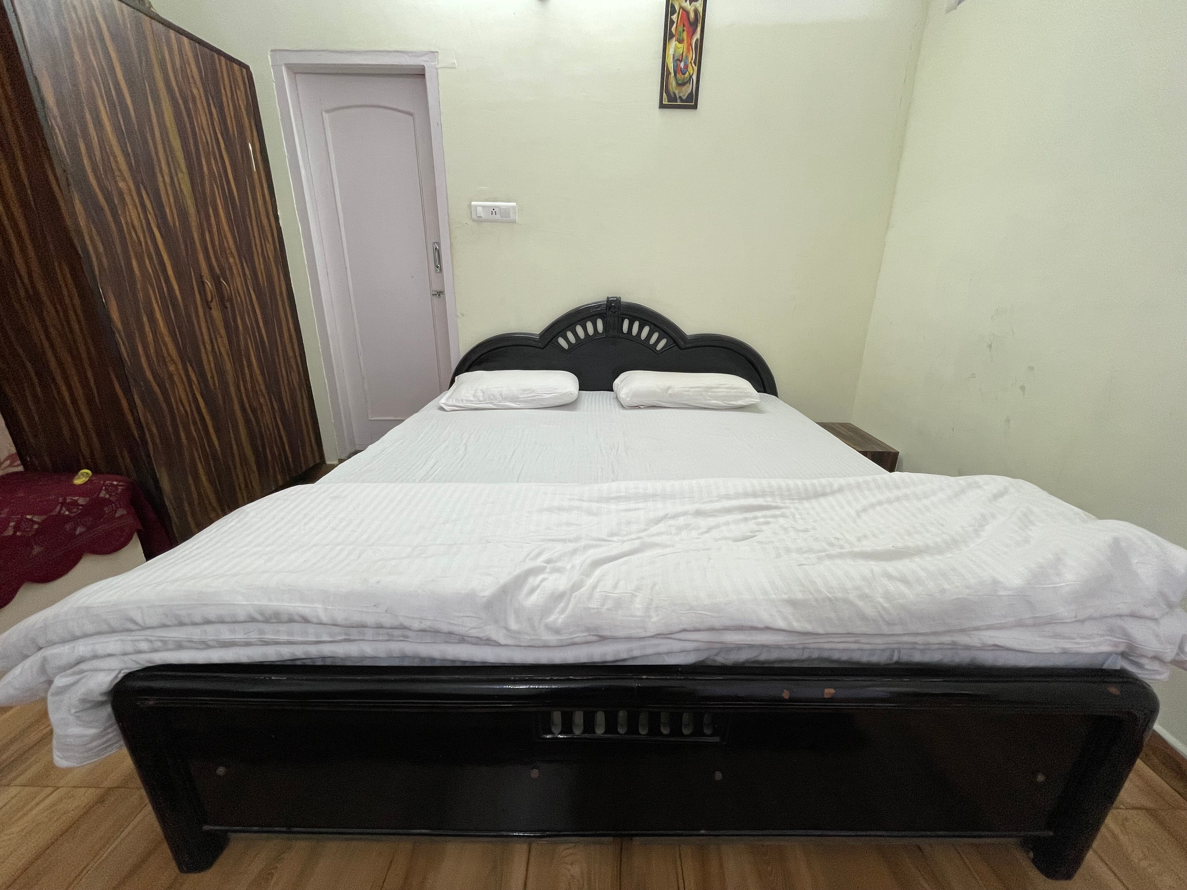 Singh's Homestay | Entire 2 BHK Home - Tap to explore photos