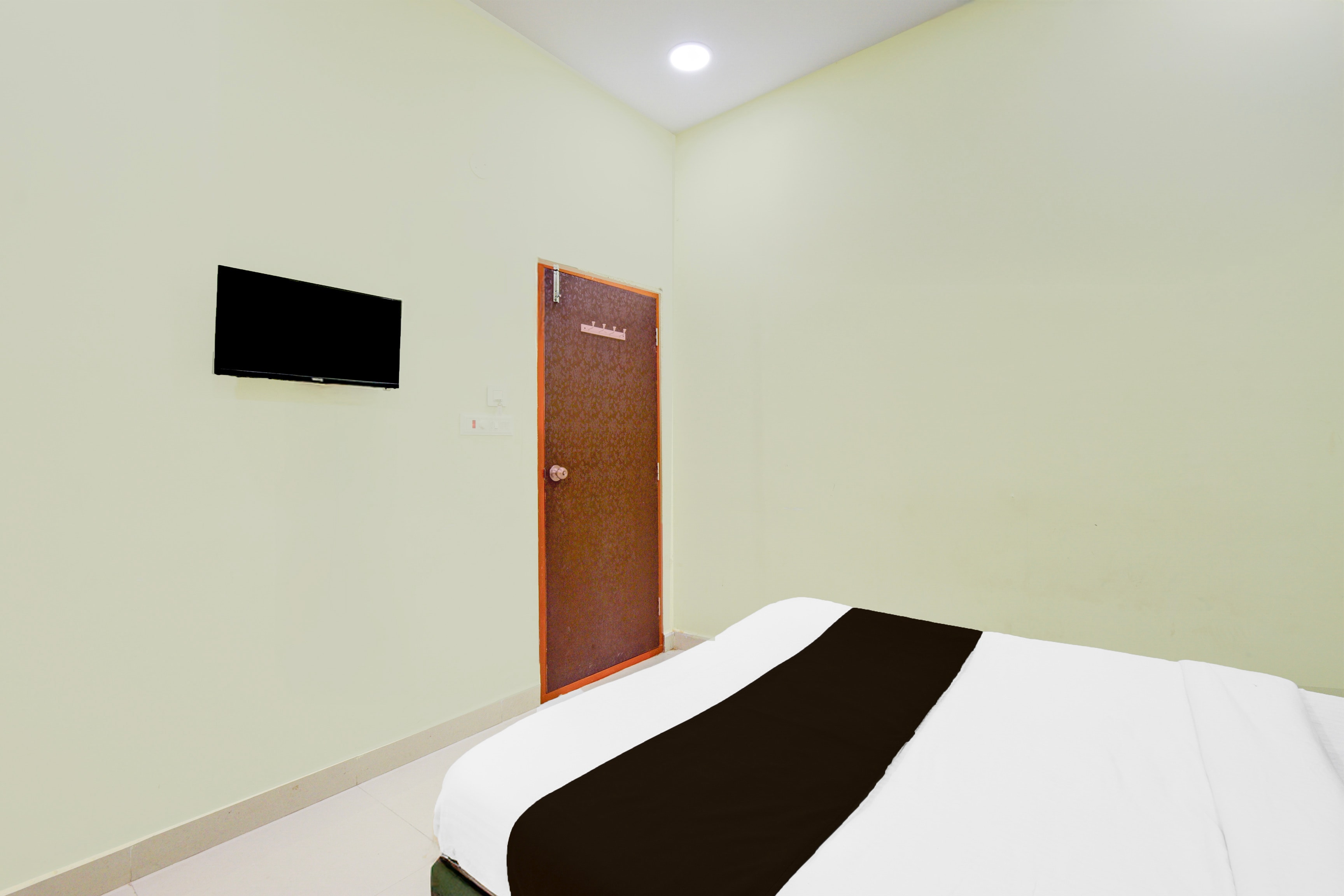Super Hotel O Moula Ali Neredmet - Tap to explore photos