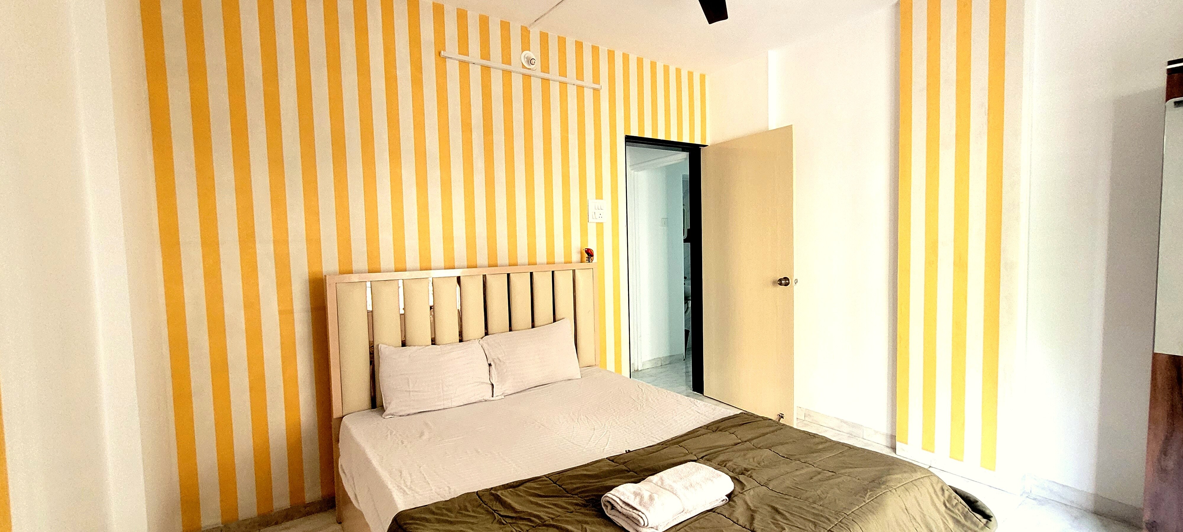Stylish 3 BHK Apt (for Stays & Get Together) - Tap to explore photos