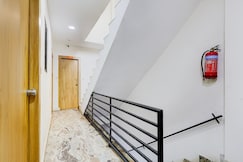 Hotel O by OYO Hotel Sunrise, Ahmedabad