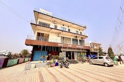 Hotel Kalash Guest House, Kushinagar