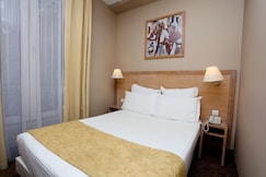 Grand Hotel Dore, Paris