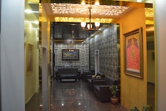 Stay Guru Park View Residency, Bhachau