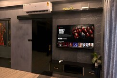 The Eclipse Escape | Smart TV | Balcony, Jaipur