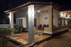Annapurna Beach House, Diveagar