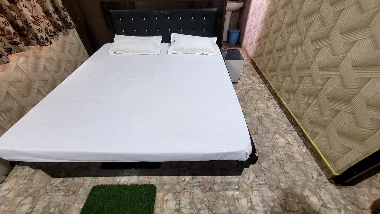 Swayamvar Vatika Marriage Hall and Hotel - Tap to explore photos