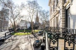 Lancaster Court Hotel,  London