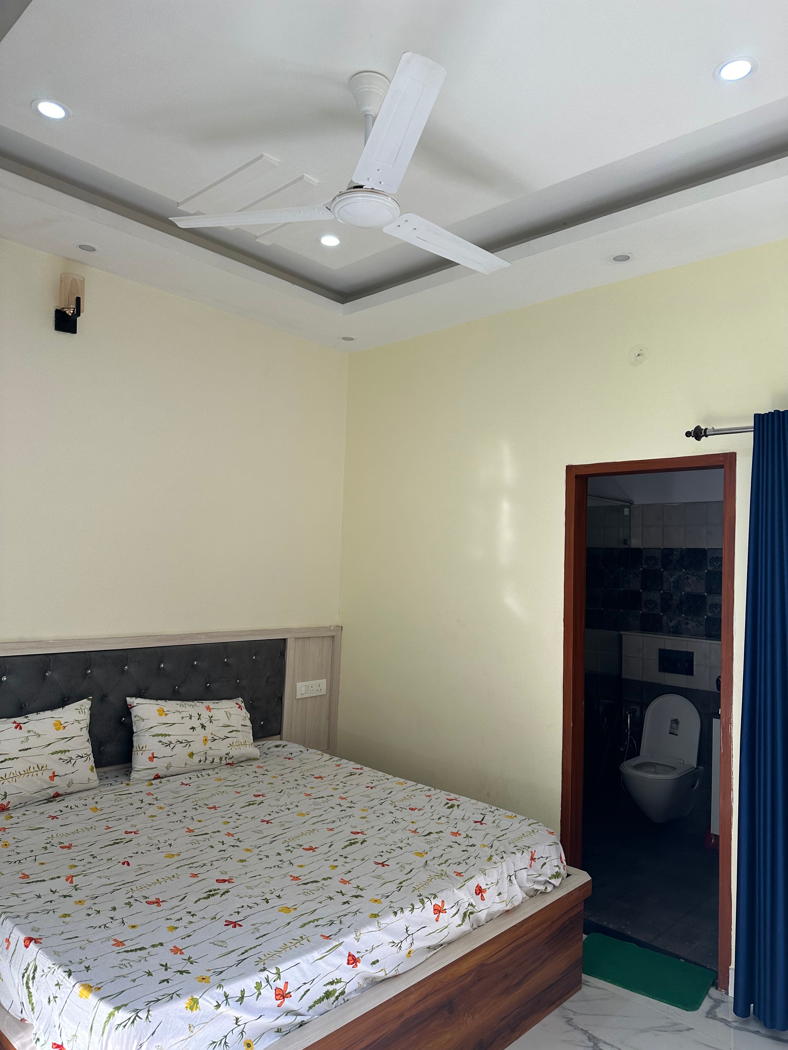 Spacious Villa In Dehradun - Tap to explore photos