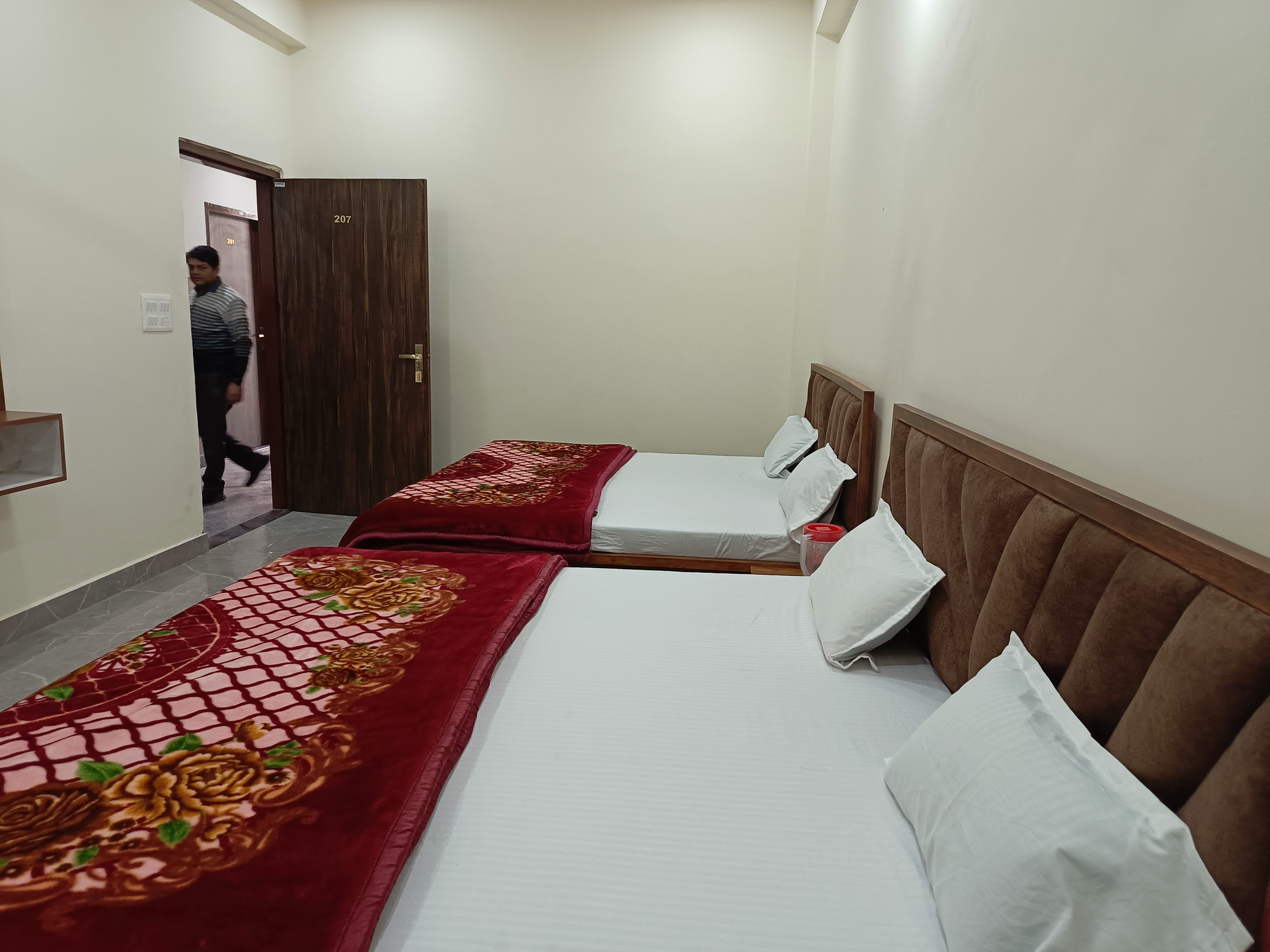Shri Girraj Residency - Tap to explore photos