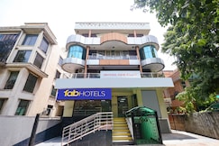 FabHotel New Empire, Delhi