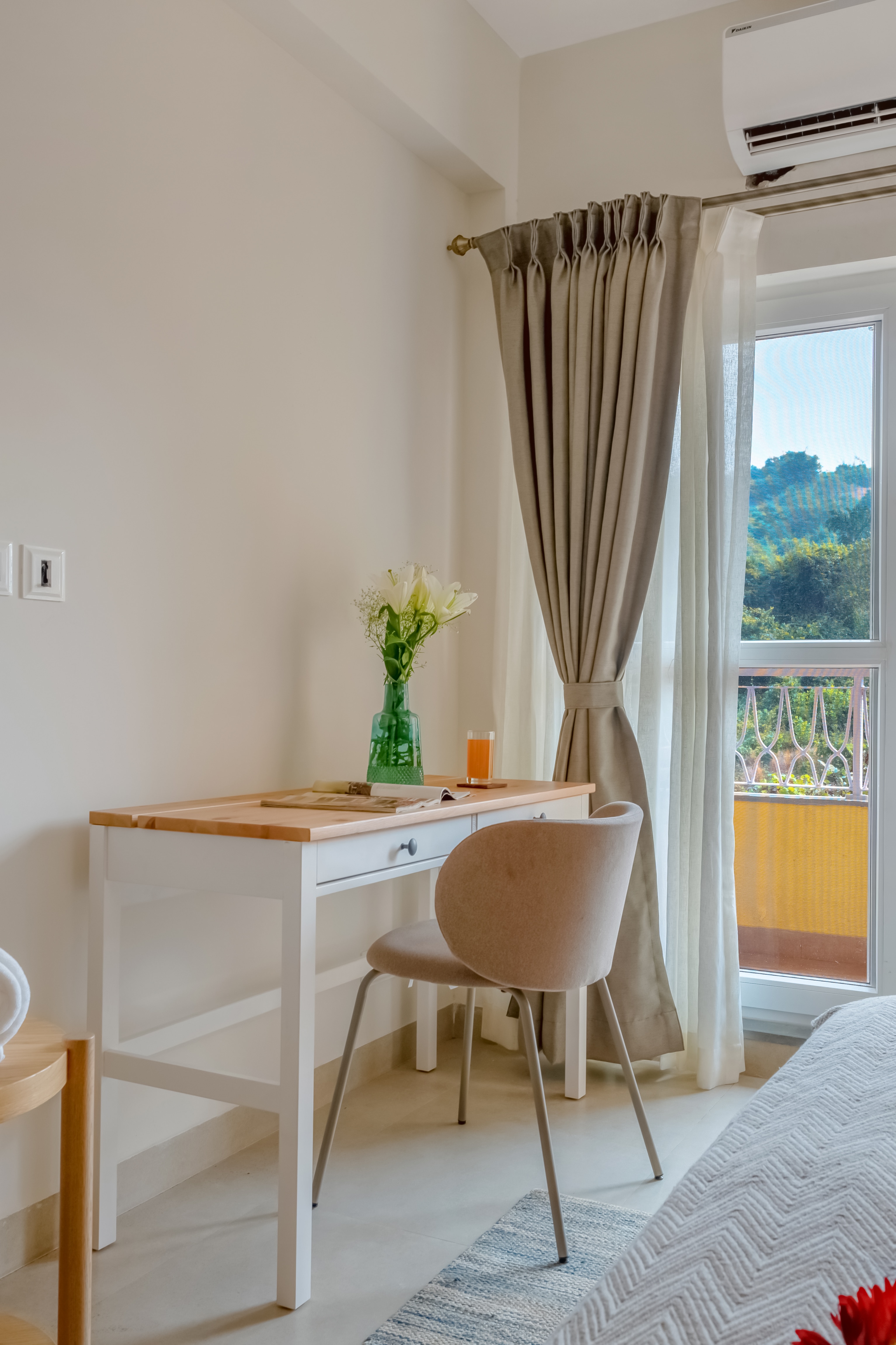 Stylish 1BR in North Goa- 5 mins to Candolim Beach | Hireavilla - Tap to explore photos