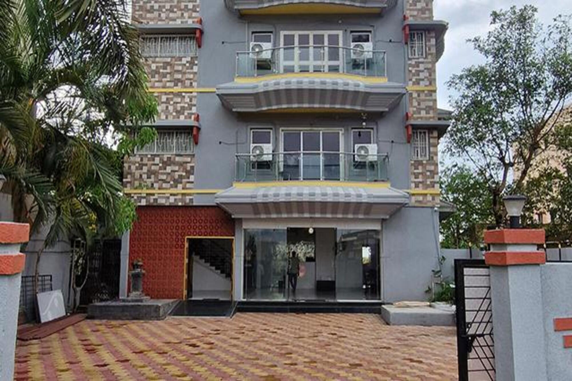 FabHotel Kaveri Executive - Tap to explore photos
