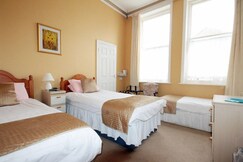 OYO Marine Parade Hotel, Eastbourne Pier, East Sussex