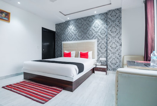 Hotel O The Jalsa