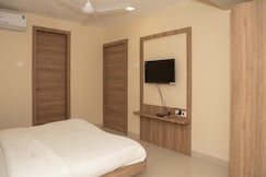 Hotel Sunshine, Baramati
