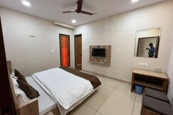 HOTEL PRAKASH Block 1, Muzaffarnagar