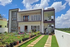 KOLLURI NIVASA Villa /A/CHme sty/Bnglow .LUXURIOUs, Mysore