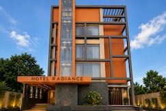 Hotel Radiance, Ahilyanagar