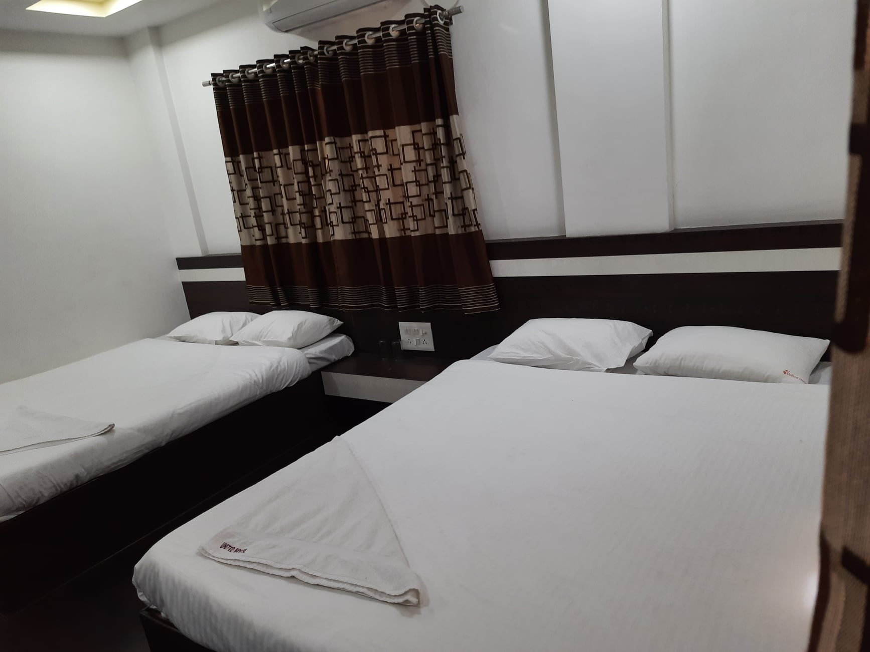 HOTEL UNITED HOUSE 3