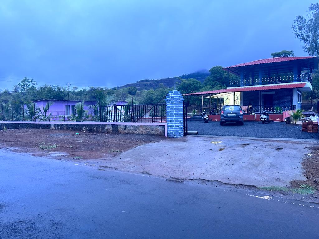 Sahyadri Hotel and Room Stay - Tap to explore photos