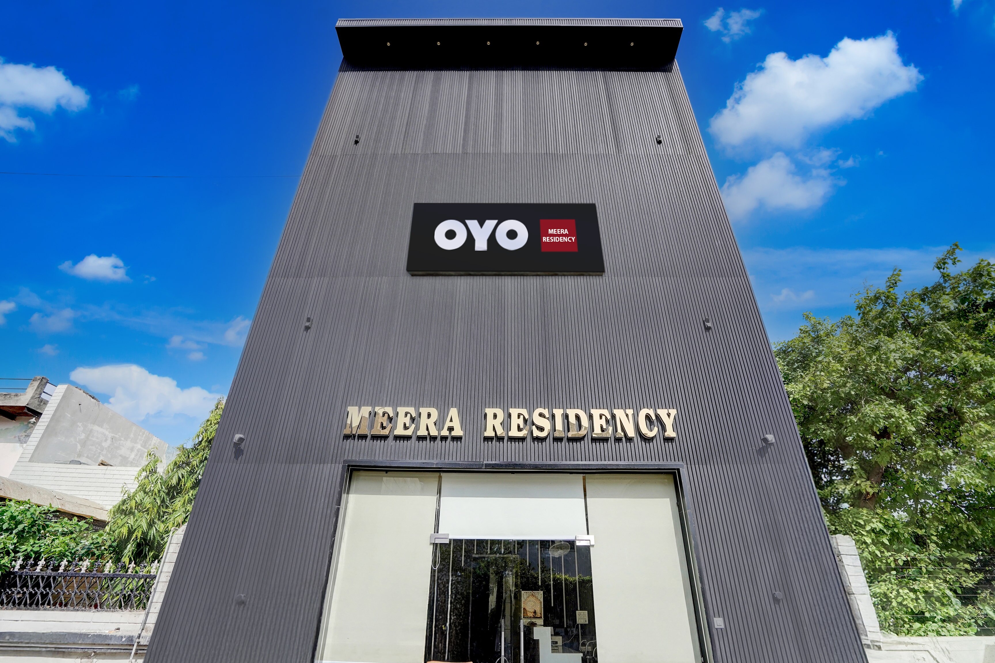 Hotel O MEERA RESIDENCY - Tap to explore photos