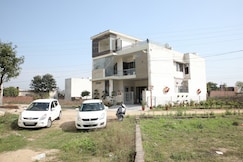 Aspire Rooms, Ludhiana