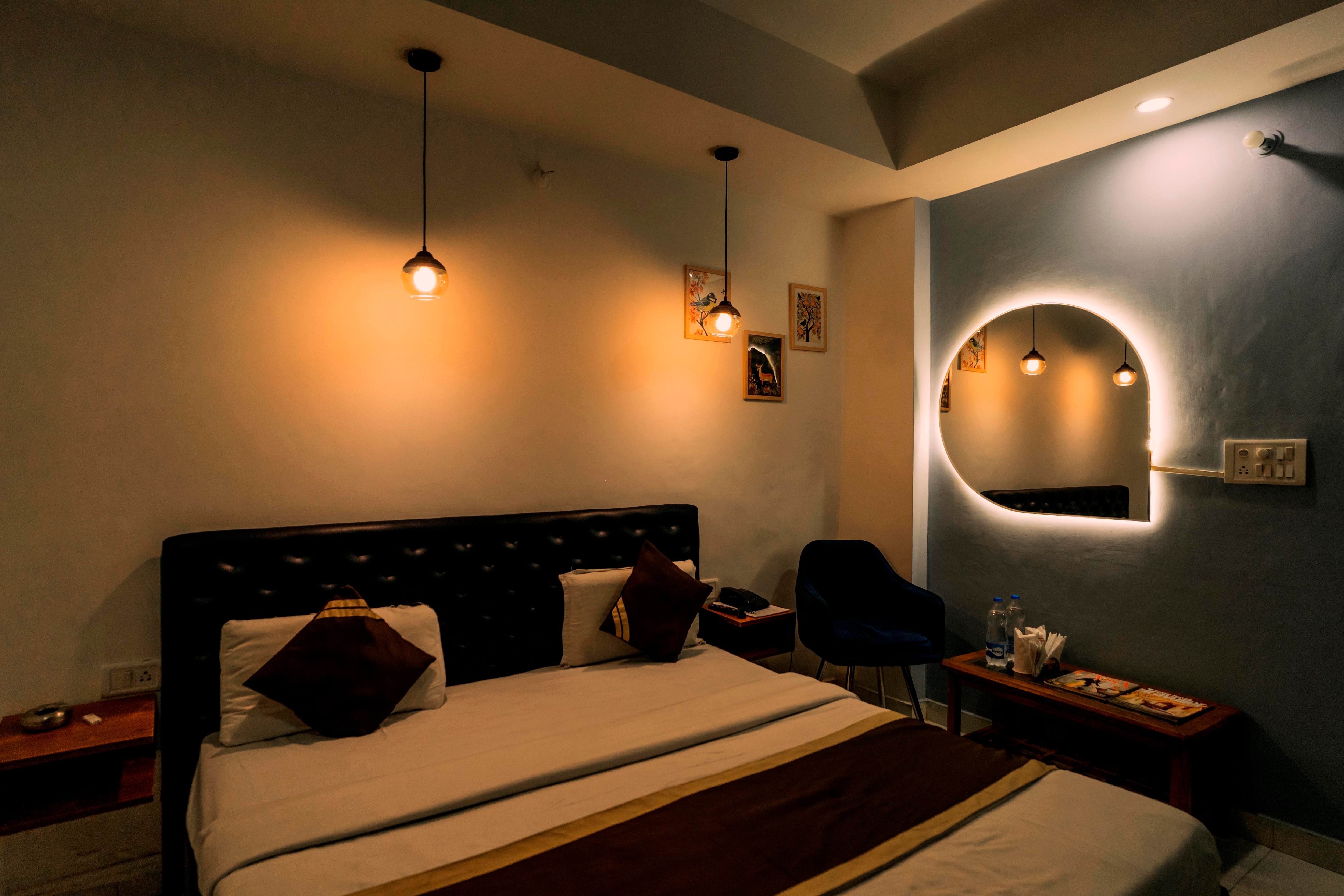 Hotel DIDI International - Tap to explore photos