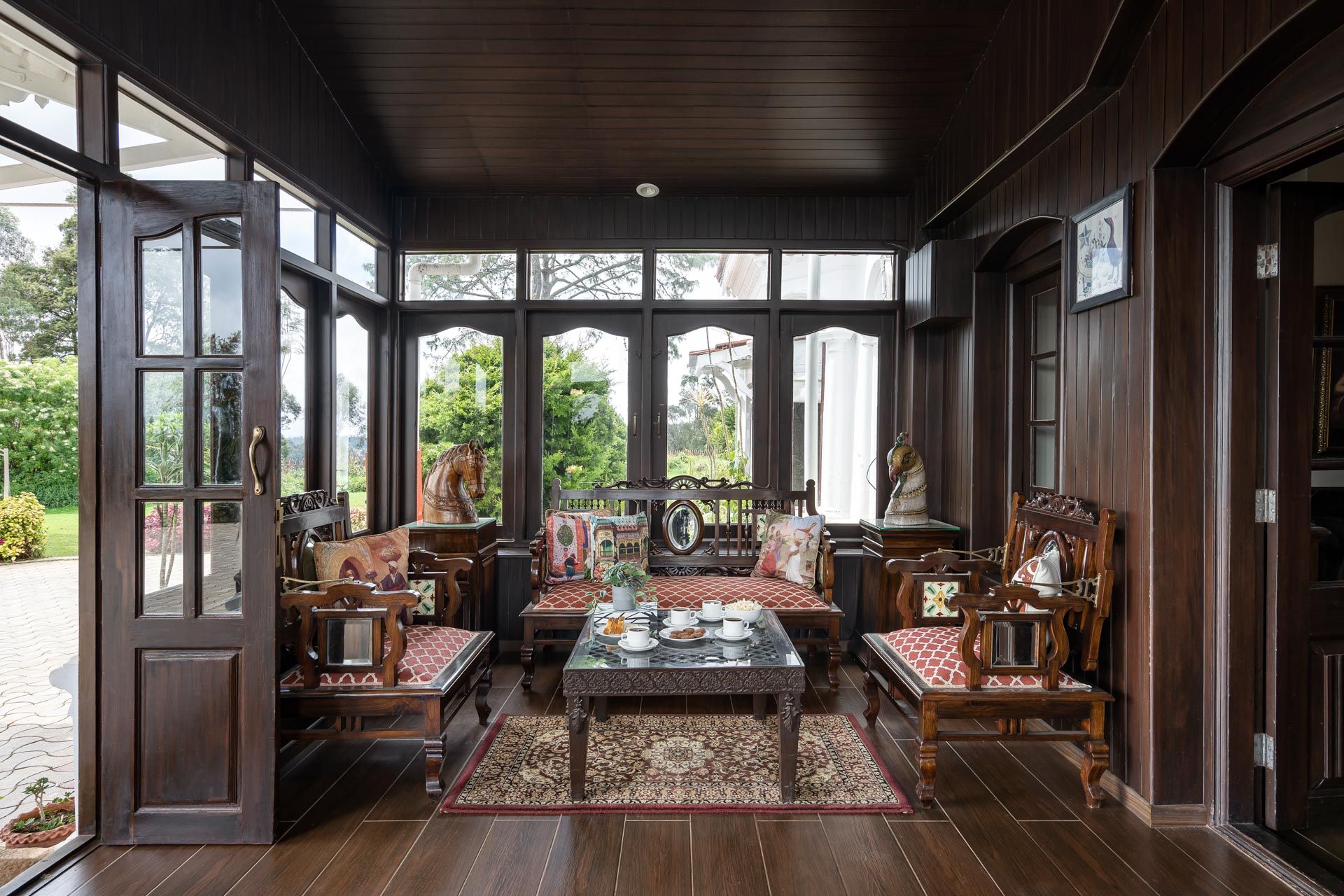 Lohono Stays The Queens Abode - Tap to explore photos