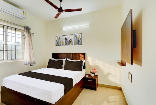 Super Hotel O Eswar Guest House