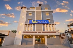FabHotel Sushmitha Inn, Warangal
