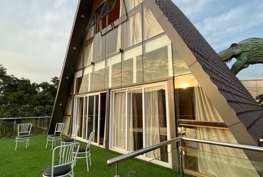 Dinosaur Resort Villa 3BHK with AC