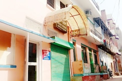 Satyam guest house, Lucknow