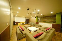 Jal Room-1BR Basement Pool &Jacuzzi By Sundowner, Dehradun