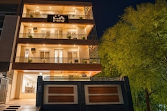 SnapStayz, Noida