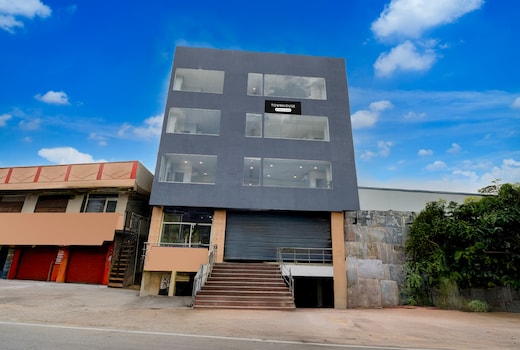 Super Townhouse Cherlapally Bus Terminal Formerly Hotel Chakripuram