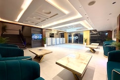 THE LANDMARK RADIANT HOTEL, Kushinagar