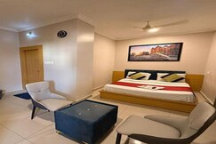 FabHotel Eyries The Business, Ibrahimpatnam