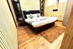 HOTEL RED STONE INN, Delhi