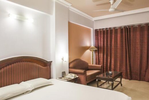 Hotel Ranjit's Lakeview Bhopal INR 198 OFF ( ฬถ3ฬถ3ฬถ0ฬถ0ฬถ ) Hotel Price ...