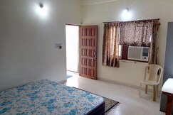 Gokul Homestay | Rooms & Caretaker, Indore