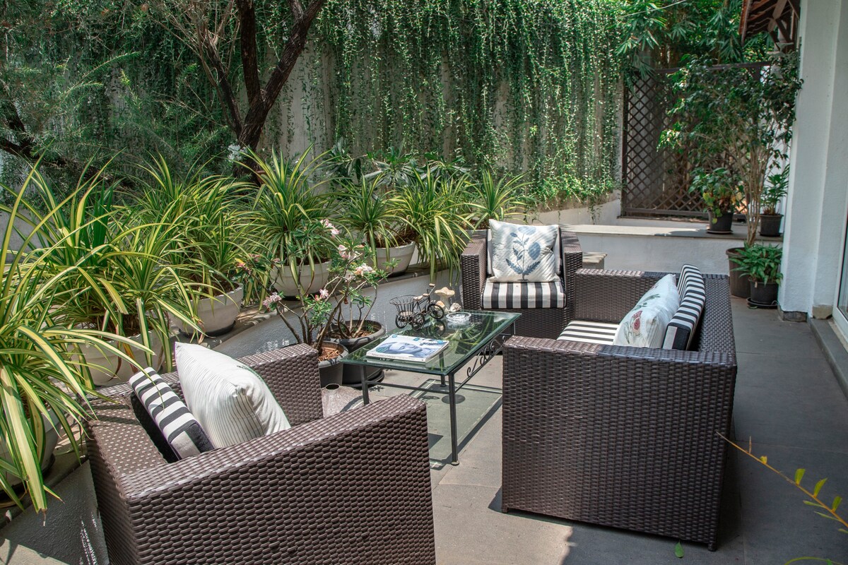 Divinia 4BHK Villa By Spectacular Spaces | Candolim - Tap to explore photos