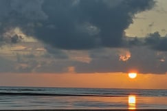 The Coconut Crowd, Alibaug