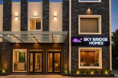 Sky Bridge Homes | Mountain Stay Near Glass Bridge, Munnar