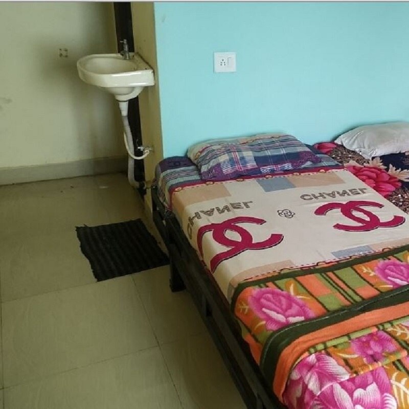 Hotel SaiDhan 2