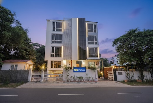 FabHotel Marine Nr. Vishnu Temple Bada Lalpur