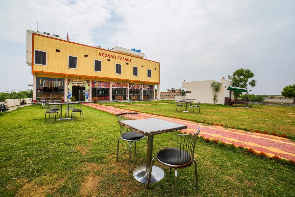 Motel Keshar palace 35 km away from kishangarh - Tap to explore photos