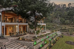 Pine View Resort by ELIVAAS, Kalka