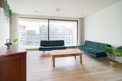 City Centre Retreat for 12 in Antwerp, Antwerp