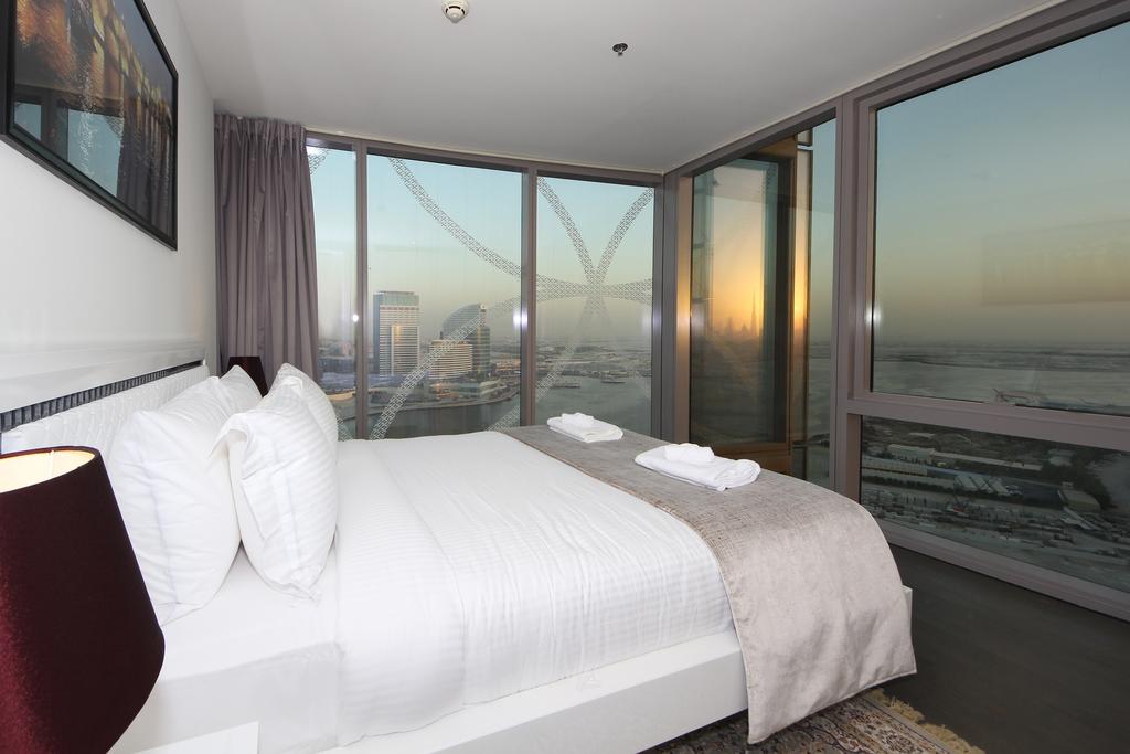 Signature Holiday Homes Luxury 5 Bedroom Apartment D1 Residences